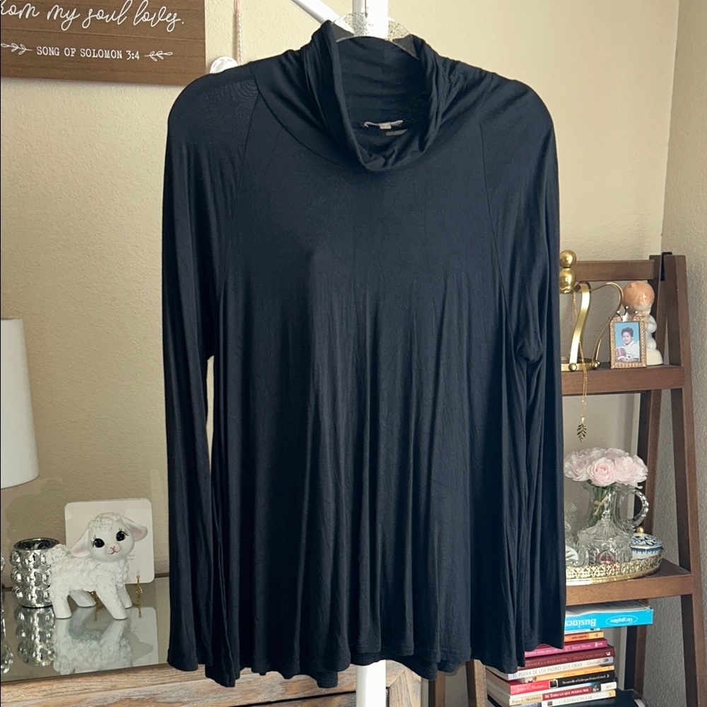 Lilla P Elegant Black turtle Neck Top